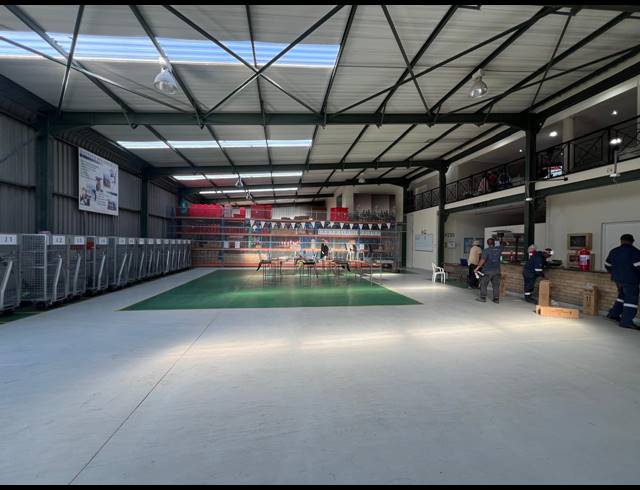 1,459M² WAREHOUSE FOR SALE IN RANDJESPARK